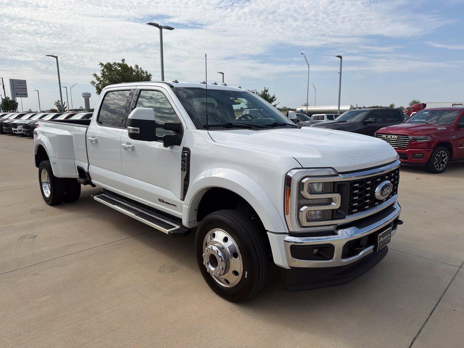Used 2023 Ford F450 Lariat AWD/4WD image 7