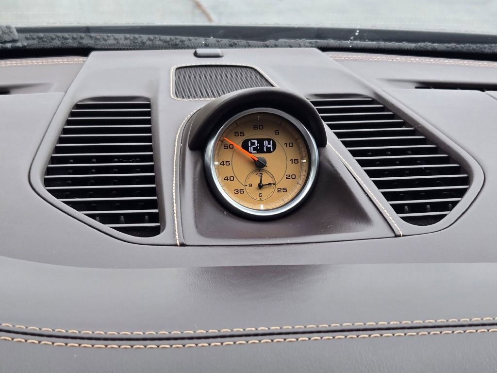 Certified 2017 Porsche 911 Turbo image 19