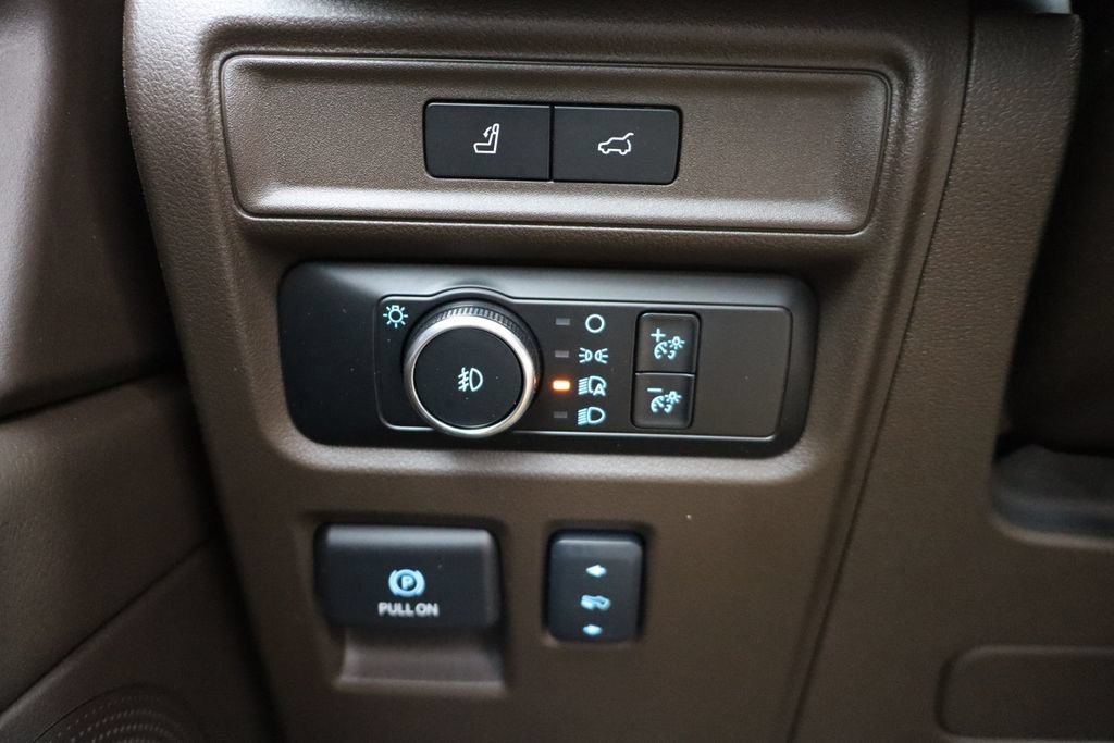 Used 2024 Ford Expedition King Ranch AWD/4WD image 34