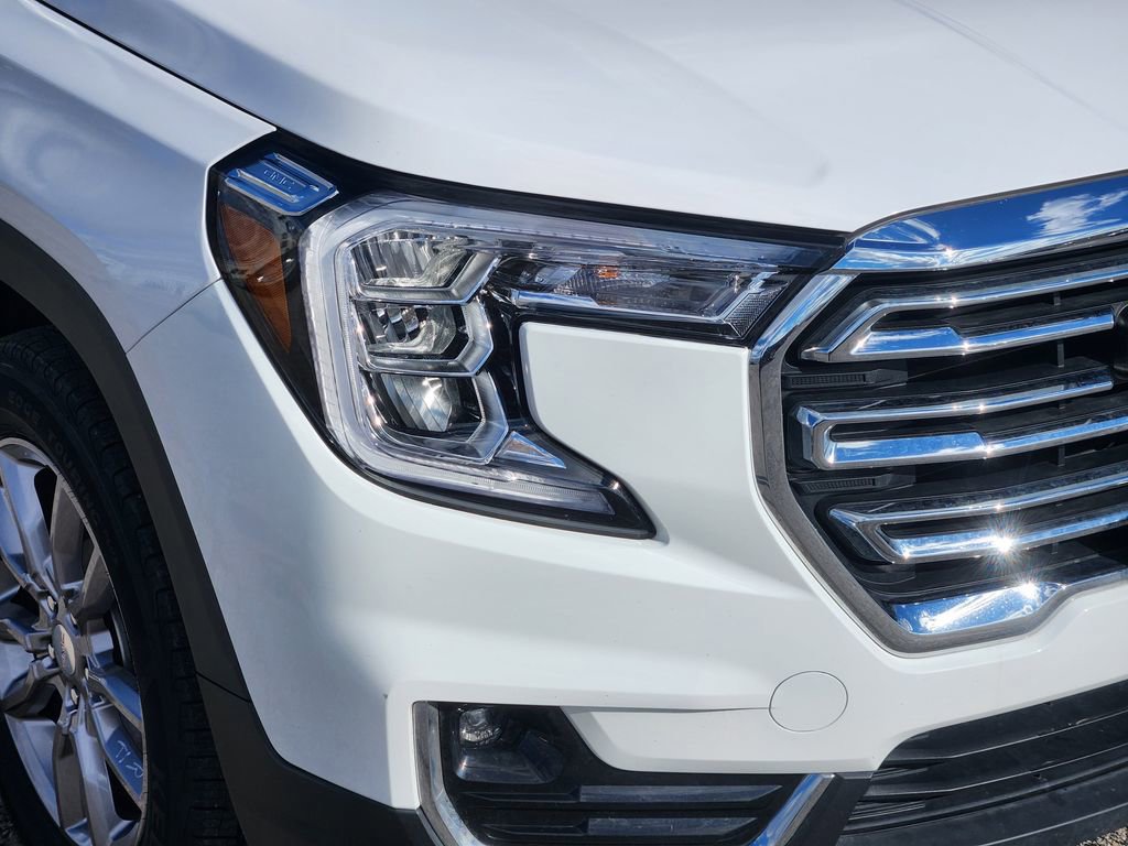 Used 2024 GMC Terrain SLT image 9