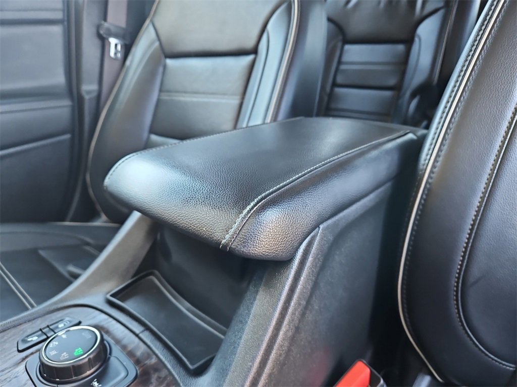 Used 2023 GMC Acadia Denali w/ Trailering Package image 11