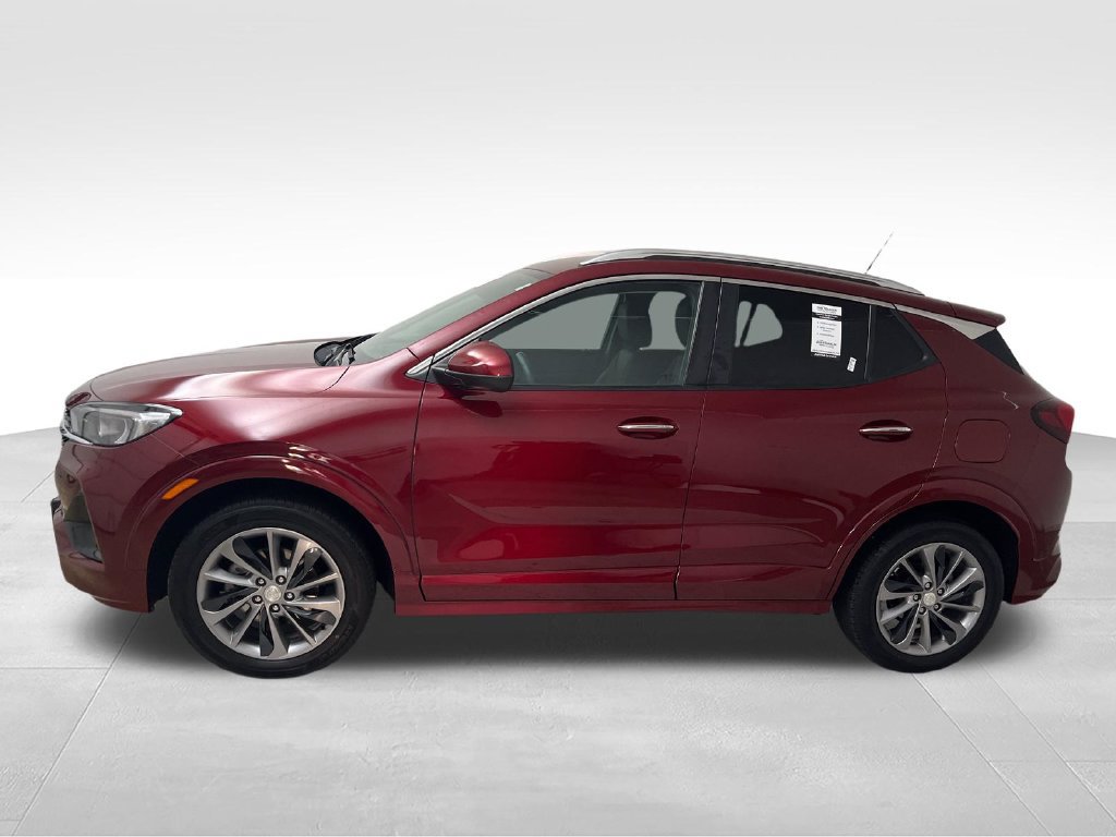 Used 2023 Buick Encore GX Select w/ Sport Touring Package FWD image 2