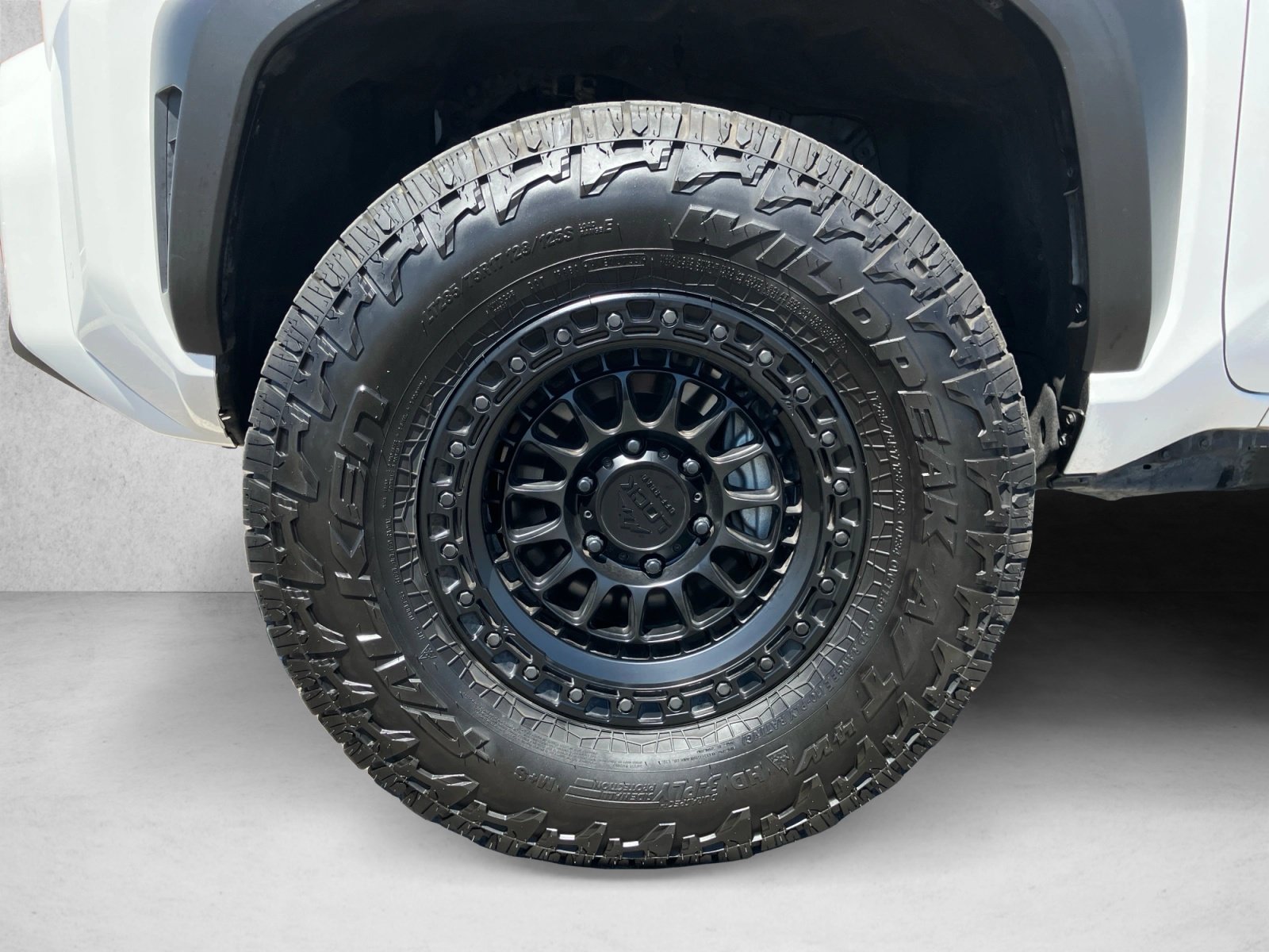 Used 2025 Toyota 4Runner TRD Off-Road Premium w/ Tow Technology Package AWD/4WD image 9