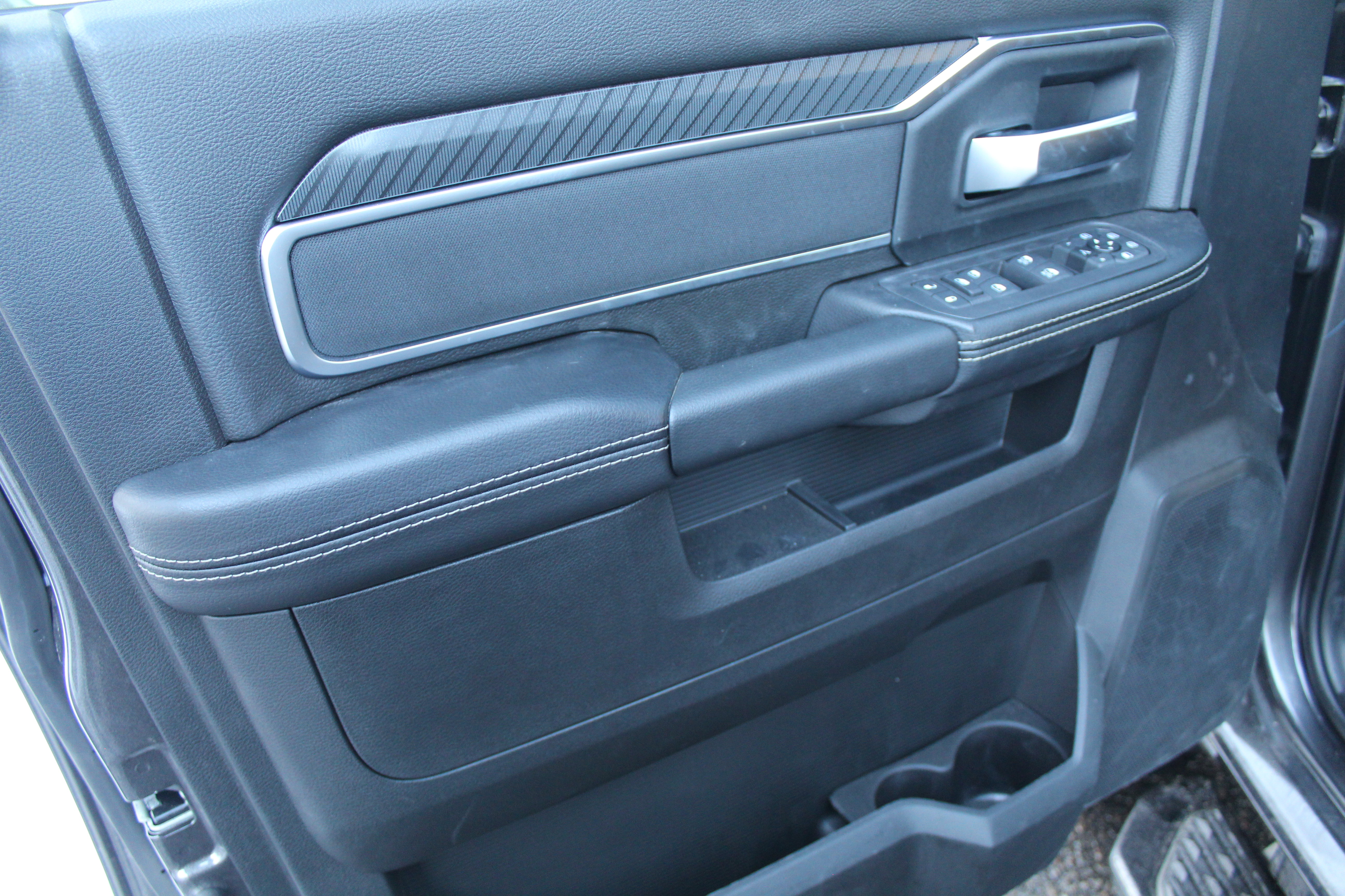 Used 2025 RAM 2500 Big Horn image 7