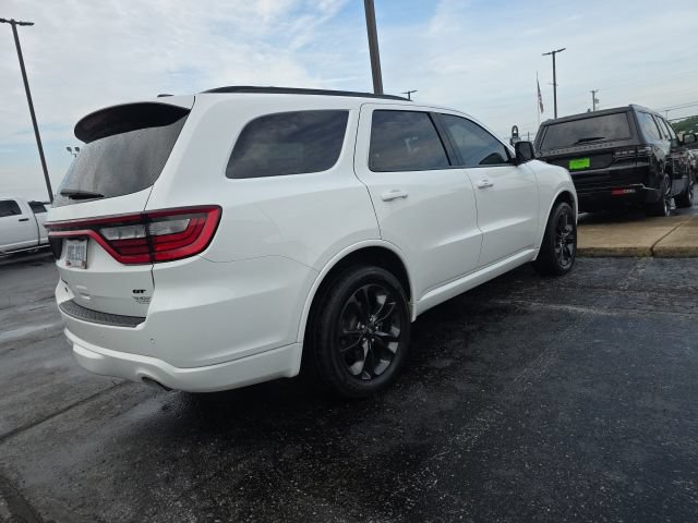 Used 2023 Dodge Durango GT AWD/4WD image 2