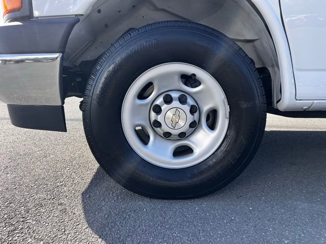 Used 2024 Chevrolet Express 2500 w/ Driver Convenience Package image 11