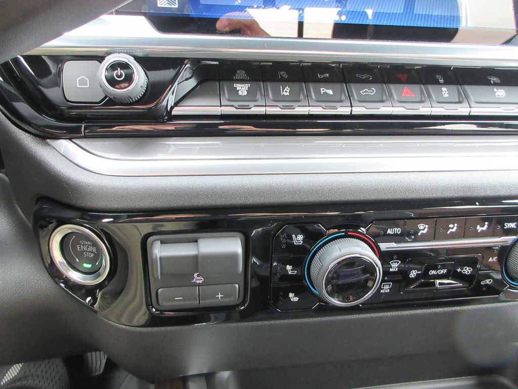 New 2026 Chevrolet Silverado 3500 High Country w/ High Country Premium Package image 39