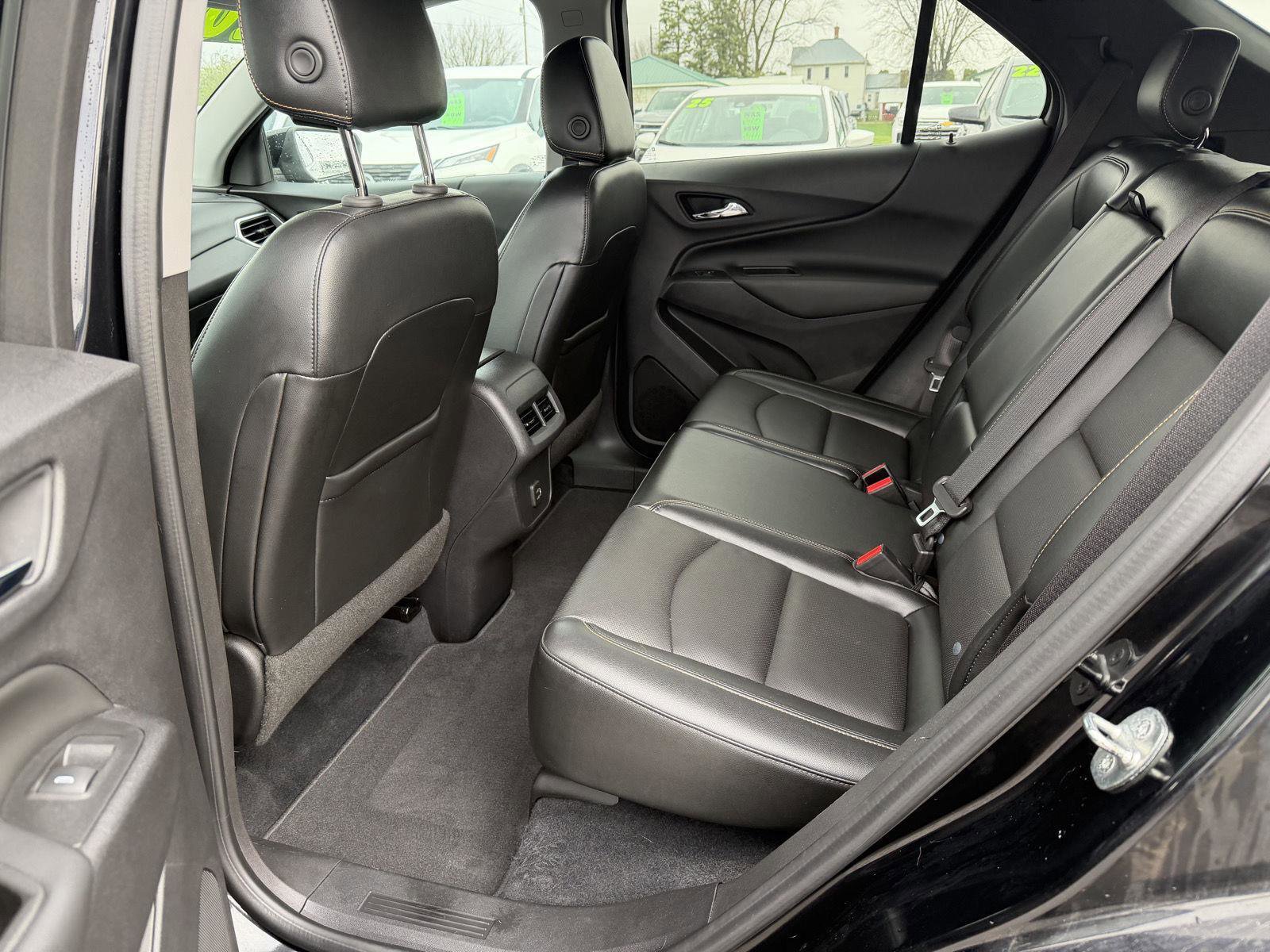 Used 2020 Chevrolet Equinox LT w/ Midnight Edition image 24