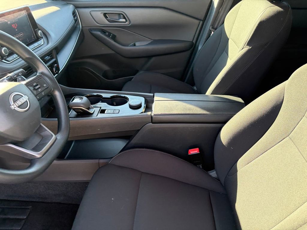 Certified 2025 Nissan Rogue S AWD/4WD image 8