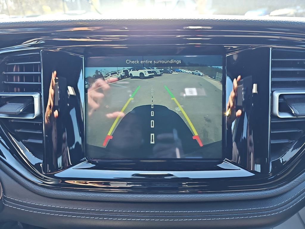 Used 2023 Dodge Durango SXT image 25