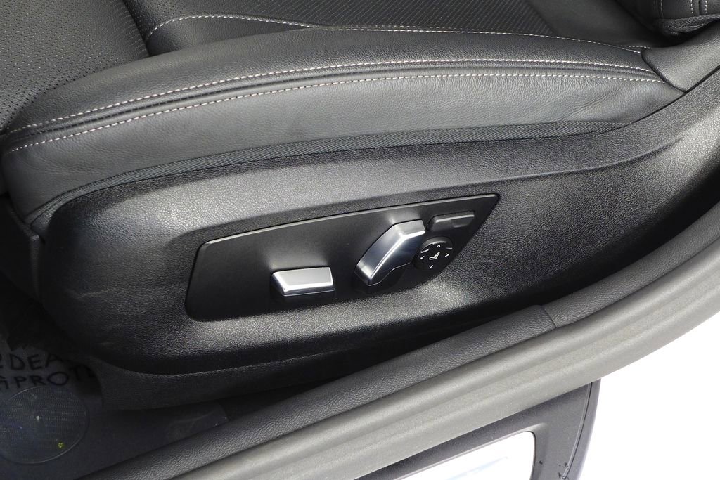 Certified 2023 BMW 530i w/ Convenience Package image 23