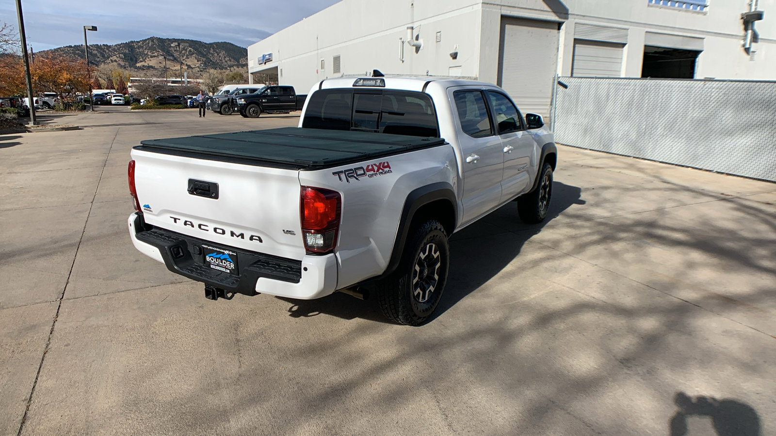 Used 2019 Toyota Tacoma TRD Off-Road image 5