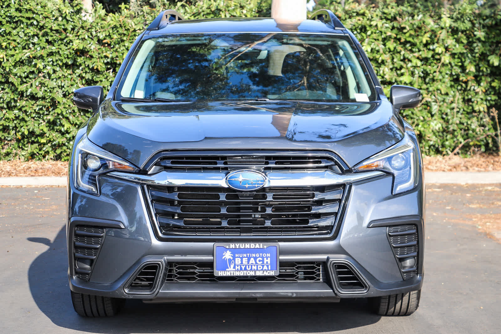 Used 2023 Subaru Ascent Premium w/ Convenience Package AWD/4WD image 2