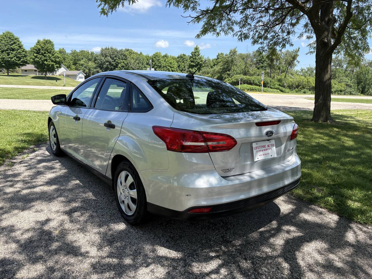 Used 2018 Ford Focus S FWD image 3