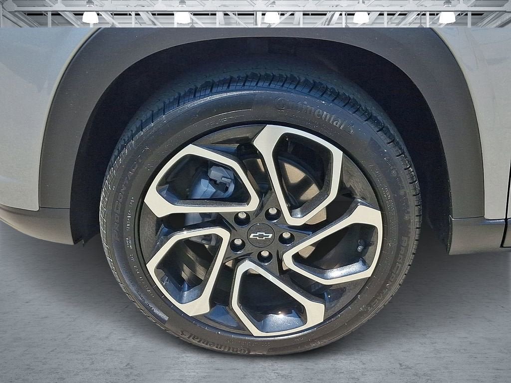 Certified 2024 Chevrolet Trax RS w/ Sunroof Package FWD image 10
