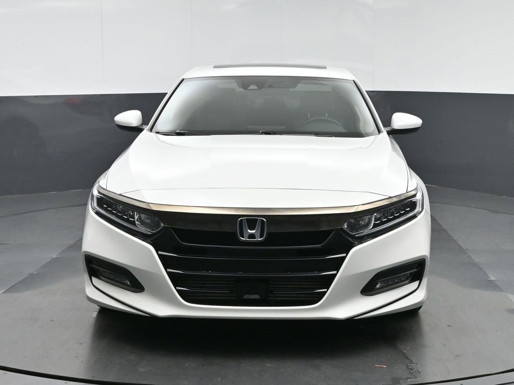 Used 2019 Honda Accord Sport image 2