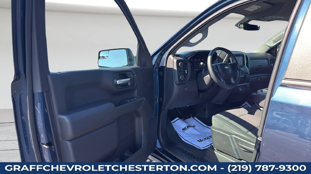Used 2020 Chevrolet Silverado 1500 Custom w/ Custom Value Package AWD/4WD image 24