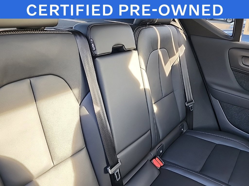 Used 2025 Volvo XC40 B5 Core w/ Protection Package Premier AWD/4WD image 18