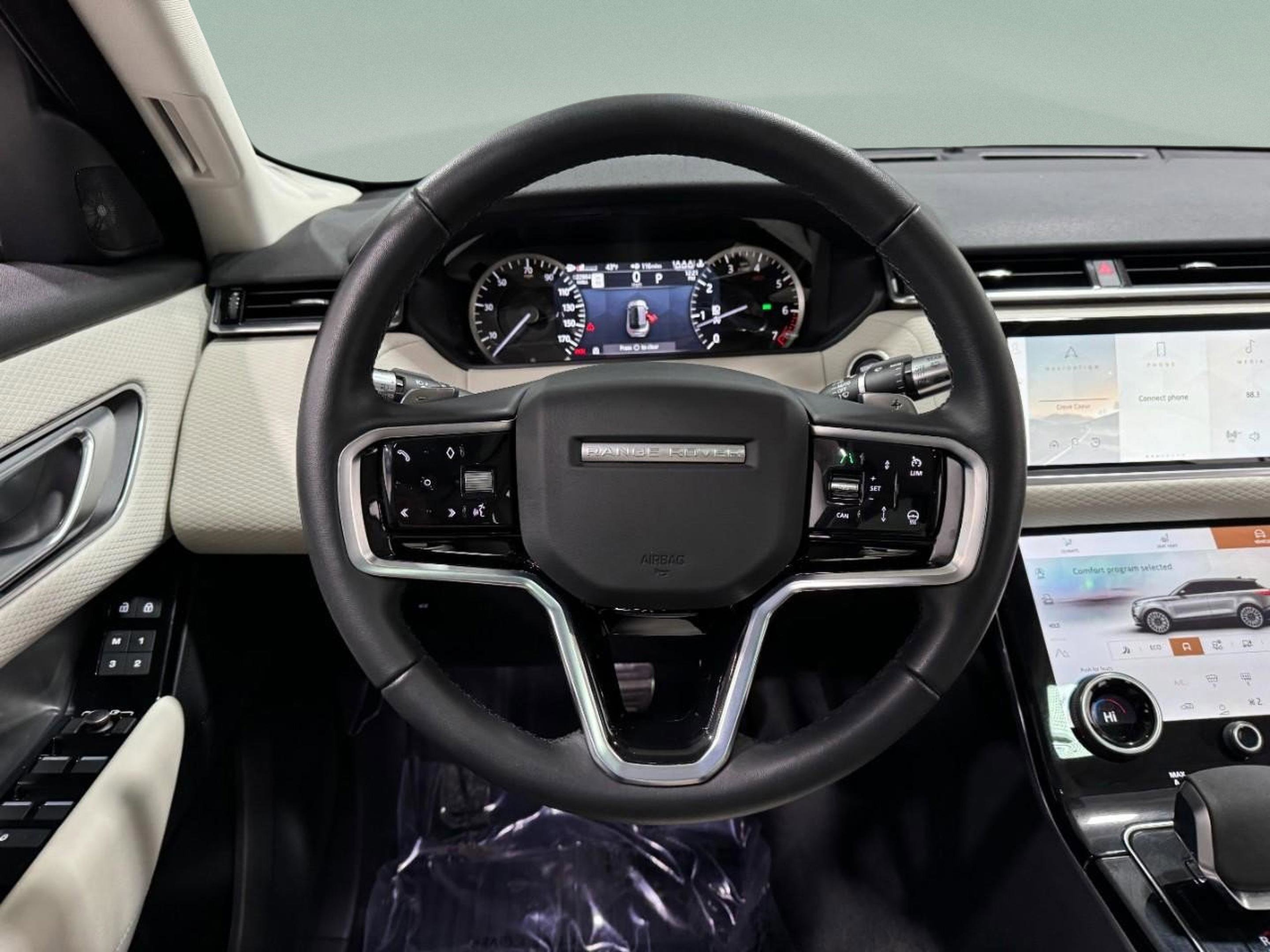 Used 2023 Land Rover Range Rover Velar R-Dynamic S image 12