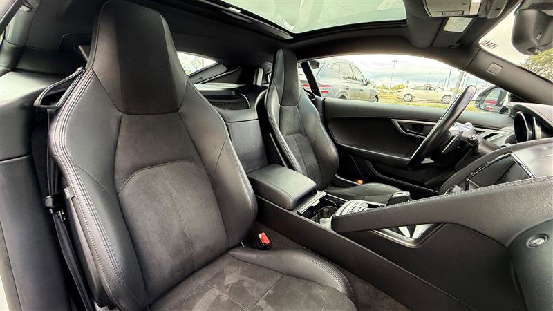 Used 2018 Jaguar F-TYPE Coupe image 18
