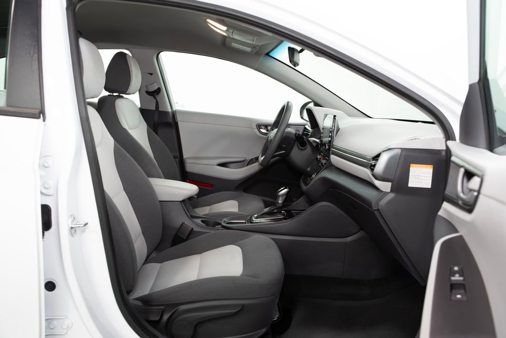 Used 2020 Hyundai Ioniq Blue image 18