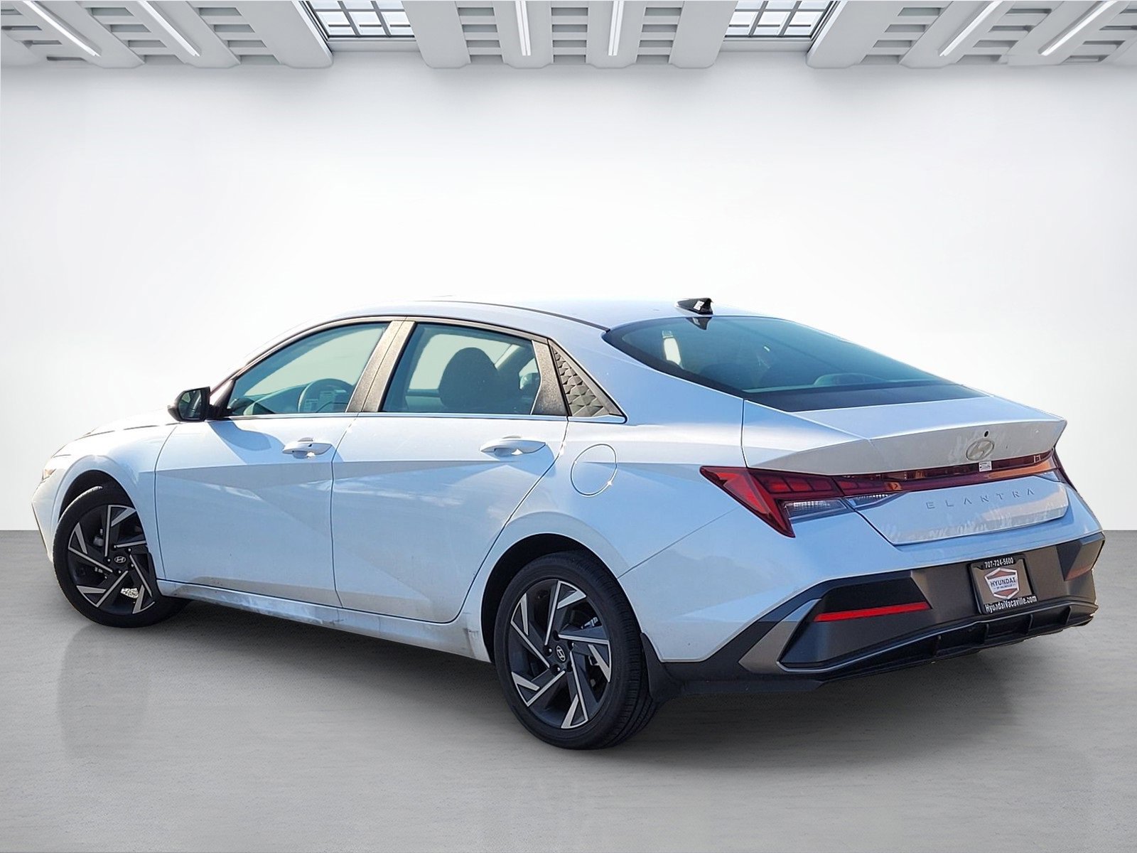 Certified 2025 Hyundai Elantra SEL image 13