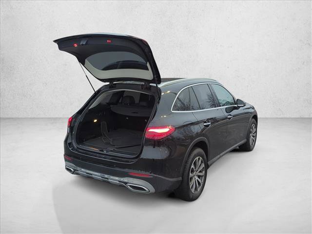 Used 2024 Mercedes-Benz GLC 300 4MATIC image 10
