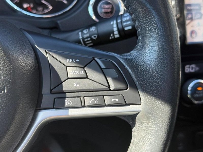 Used 2017 Nissan Rogue SV AWD/4WD image 21