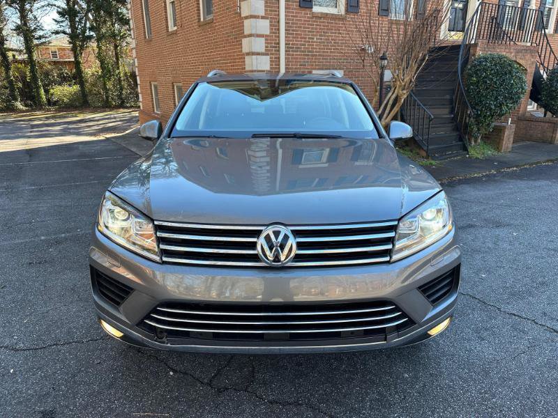 Used 2015 Volkswagen Touareg VR6 AWD/4WD image 4