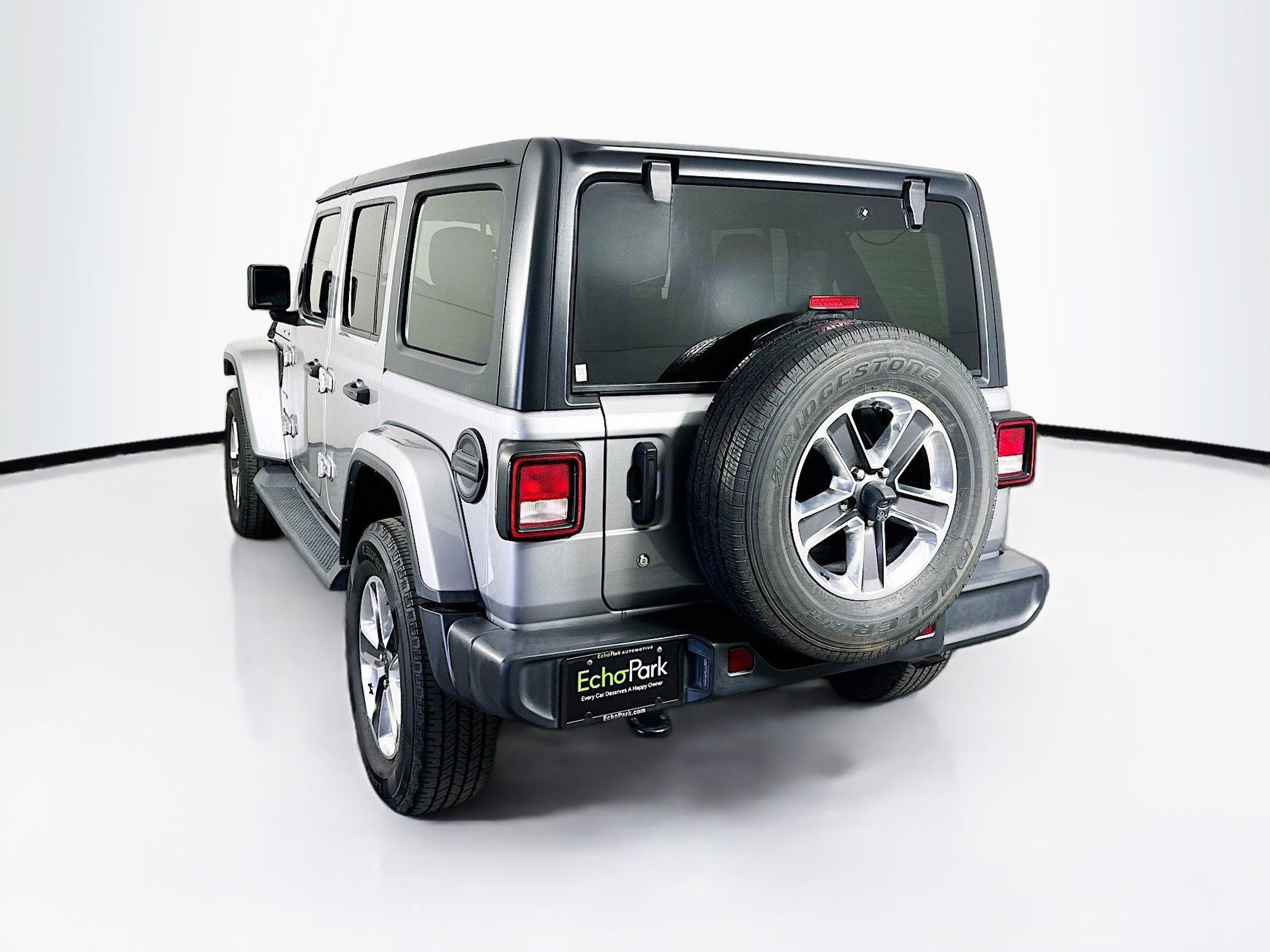 Used 2020 Jeep Wrangler Unlimited Sahara image 5