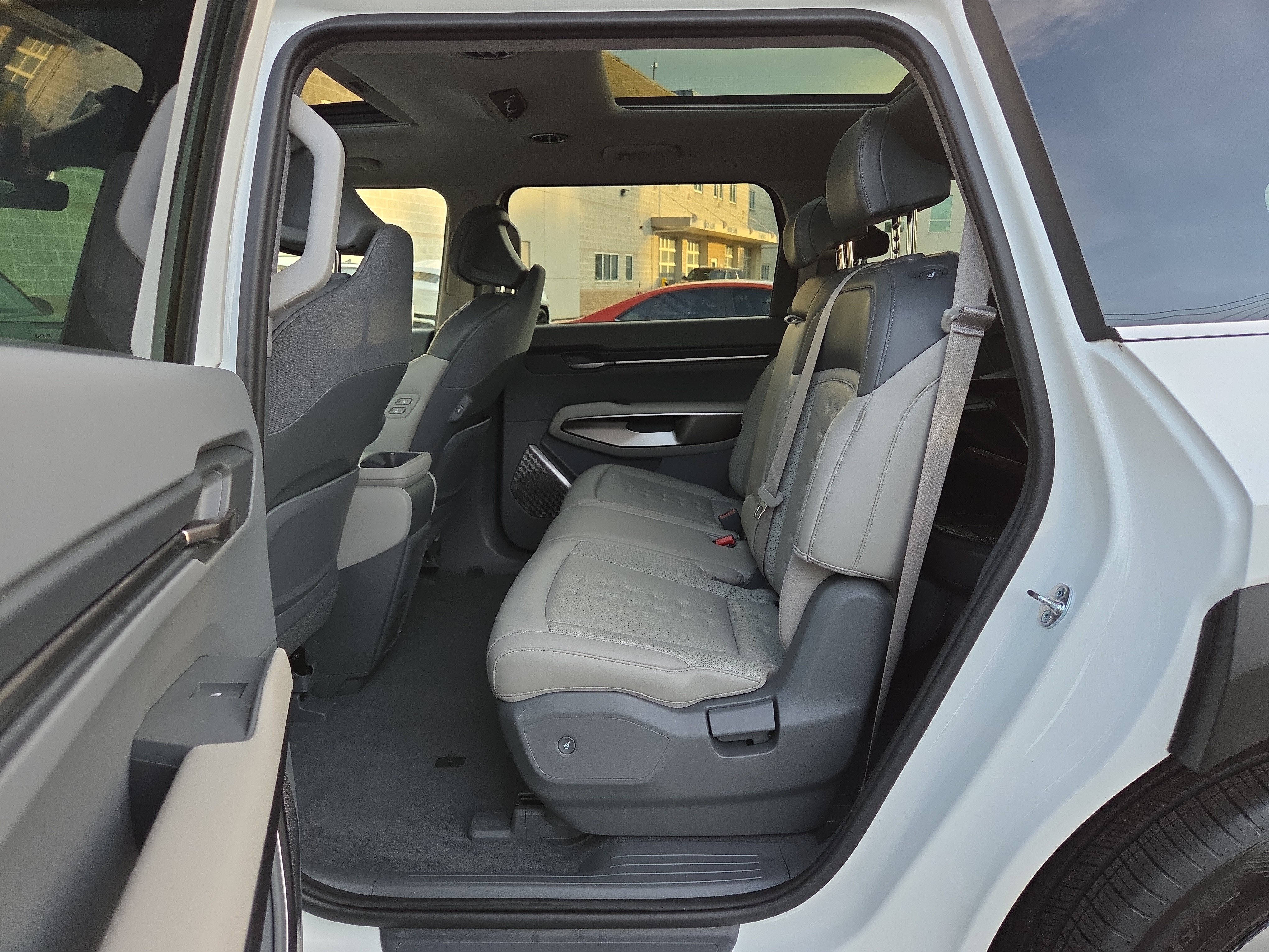 Certified 2024 Kia EV9 Wind AWD/4WD image 24