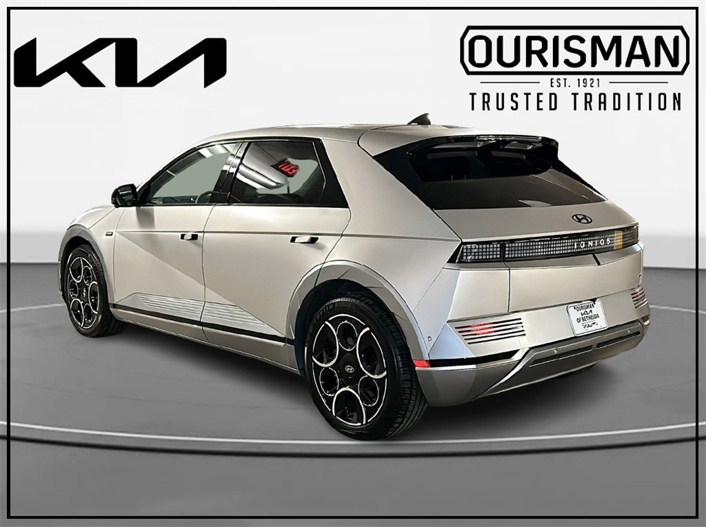 Used 2024 Hyundai Ioniq 5 Limited image 3