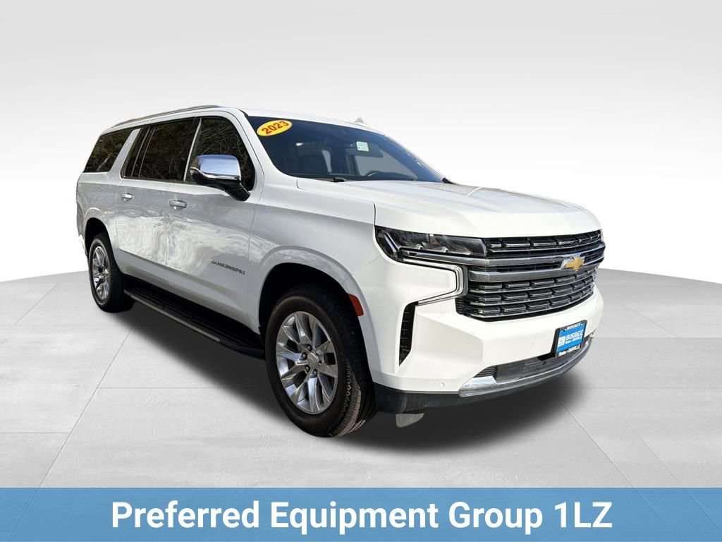 Used 2023 Chevrolet Suburban Premier image 9