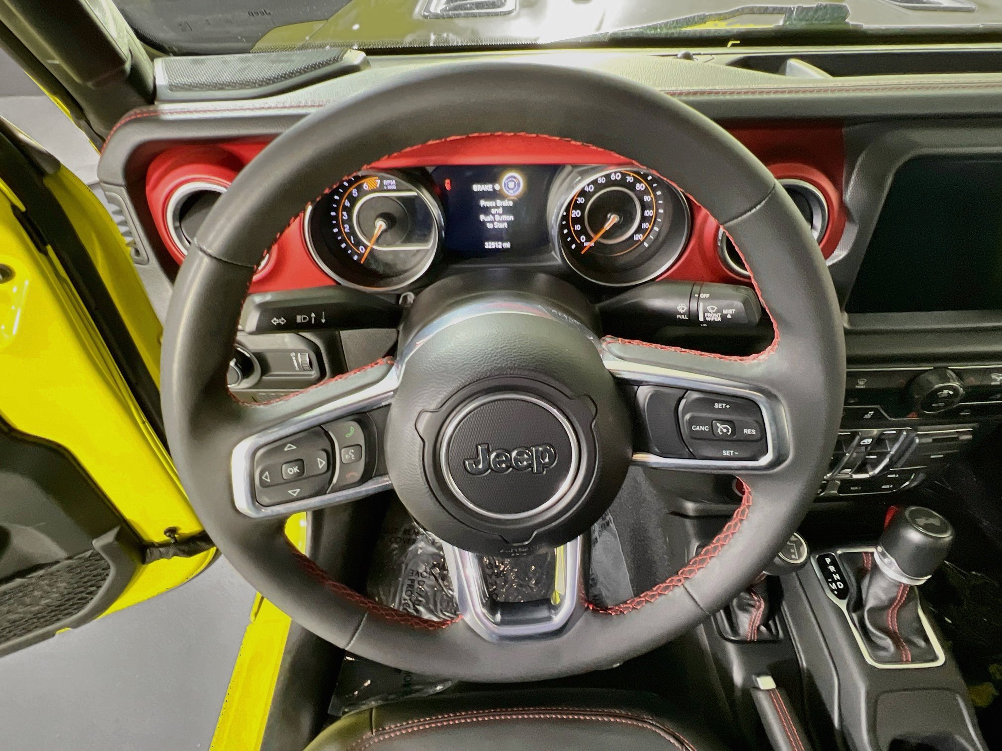 Used 2023 Jeep Wrangler Unlimited Rubicon AWD/4WD image 11