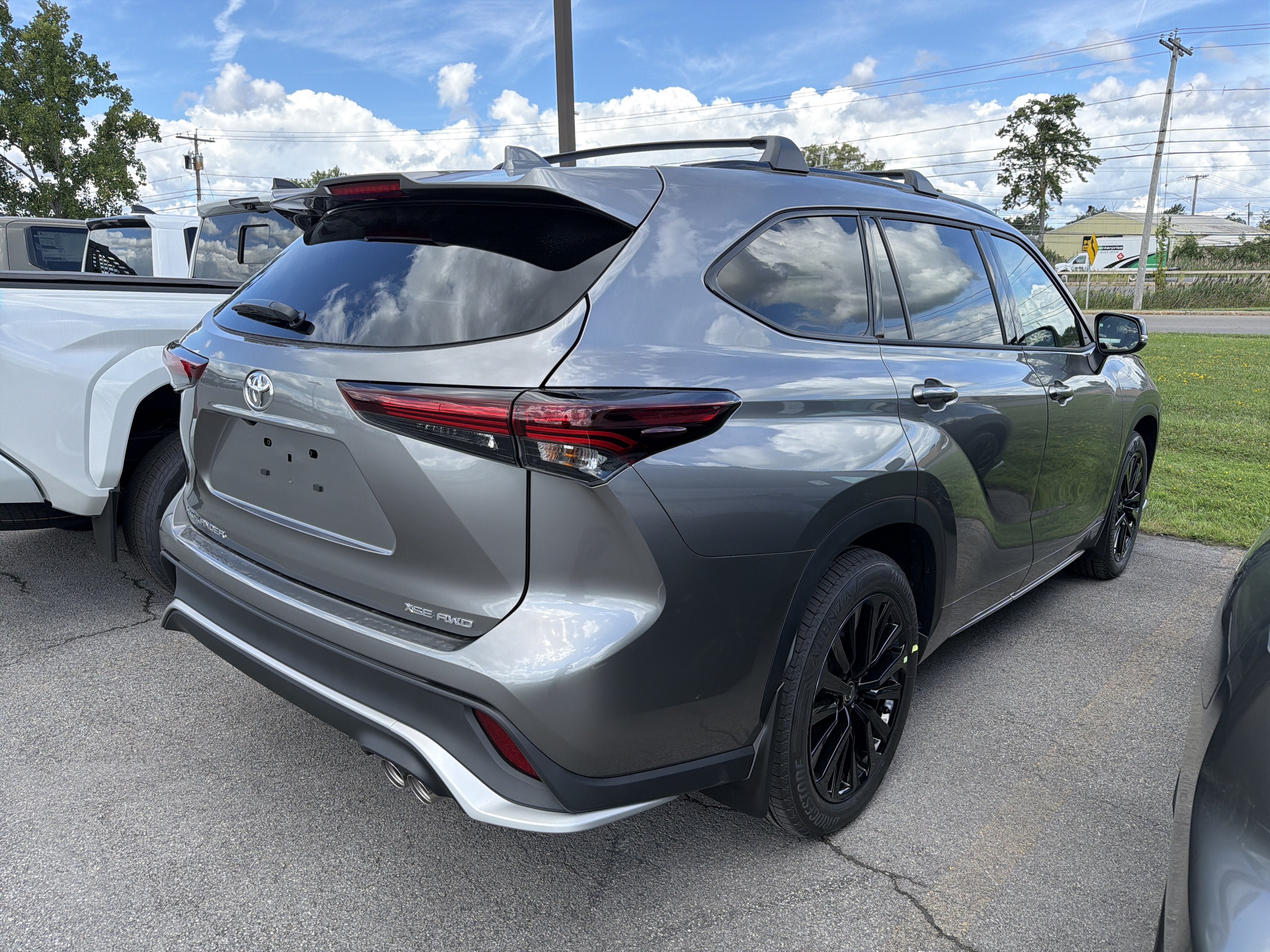 New 2026 Toyota Highlander XSE AWD/4WD image 7