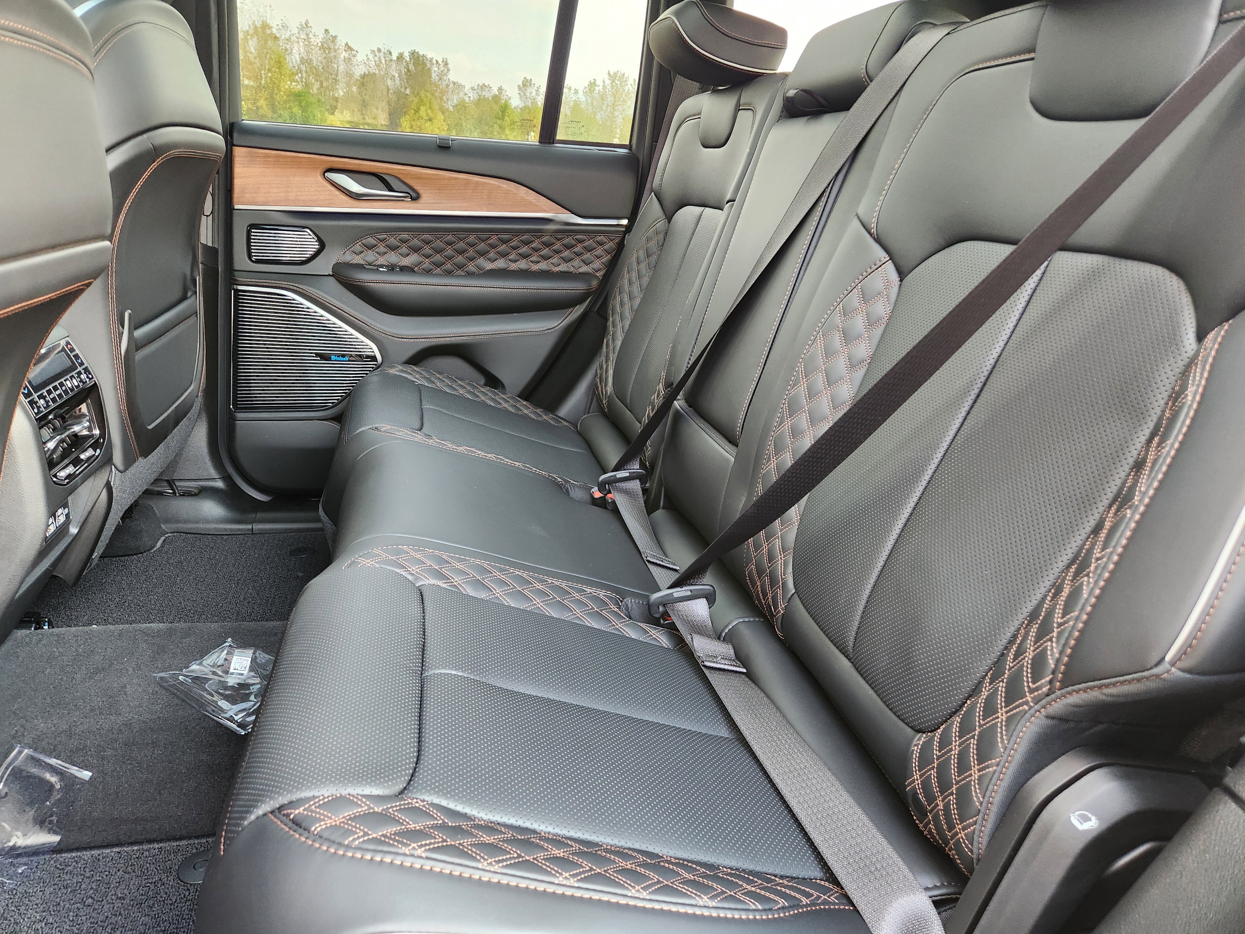 New 2025 Jeep Grand Cherokee Summit AWD/4WD image 9