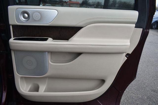 Used 2018 Lincoln Navigator L Reserve w/ Technology Package image 58