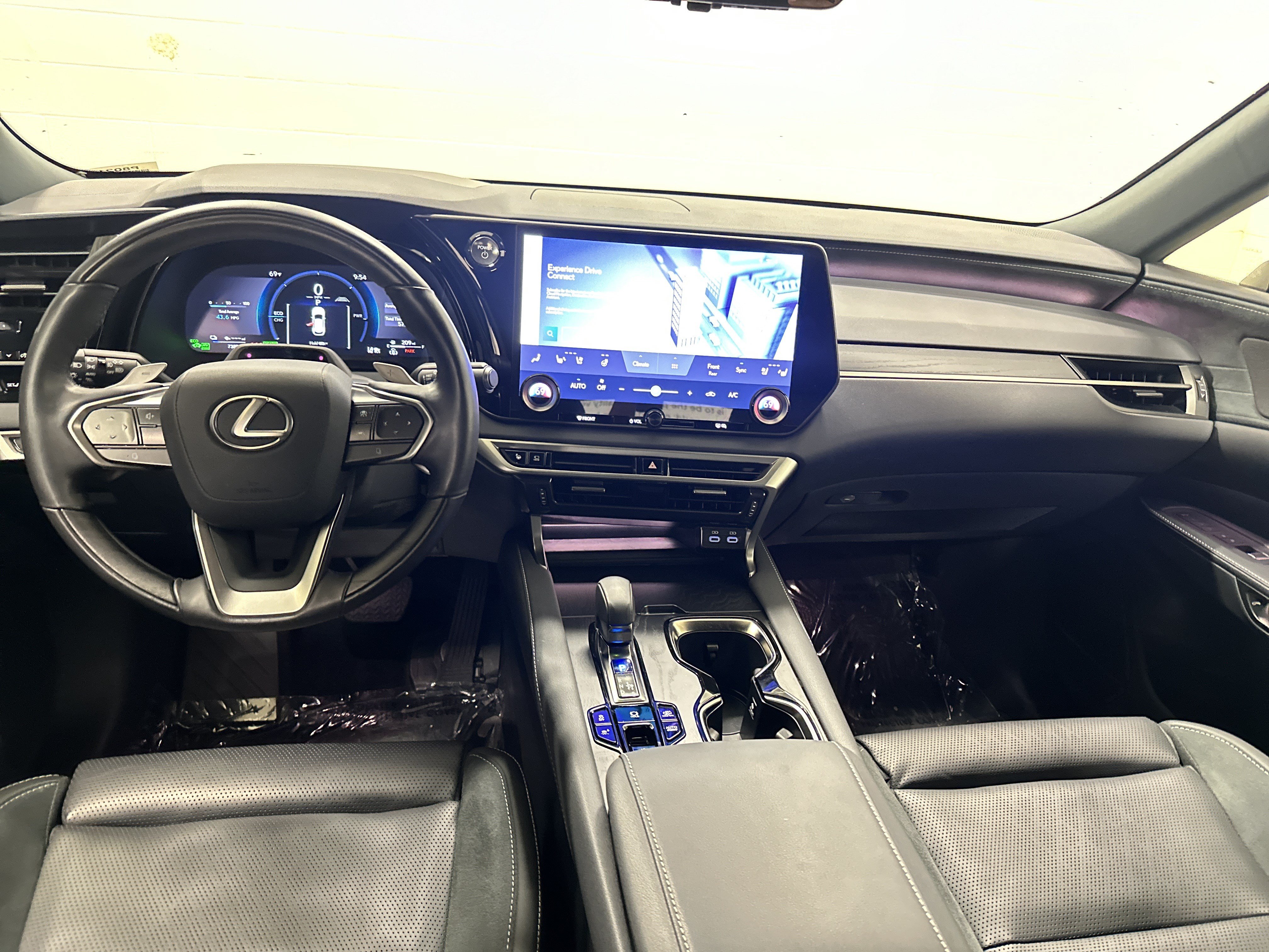 Certified 2025 Lexus RX 450h AWD w/ Convenience Package image 29
