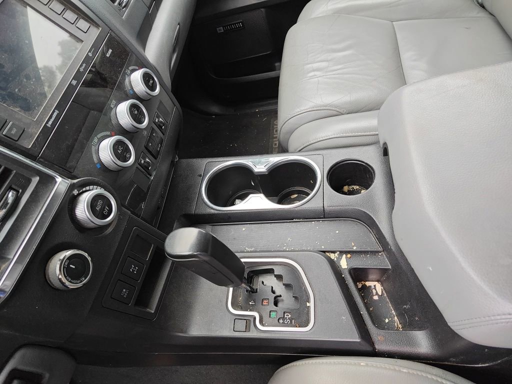 Used 2020 Toyota Sequoia Limited w/ Safety & Convenience Package AWD/4WD image 11