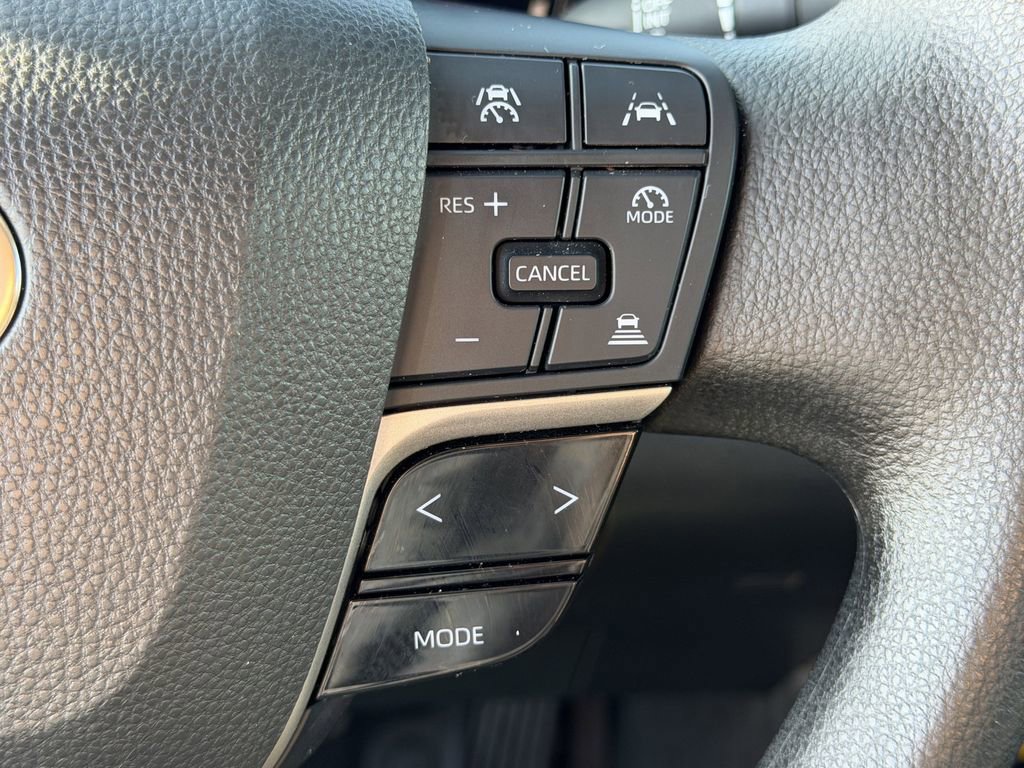 Used 2025 Toyota Camry LE FWD image 23