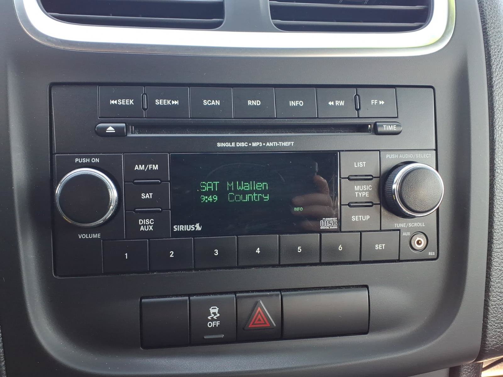 Used 2014 Dodge Avenger SE FWD image 18