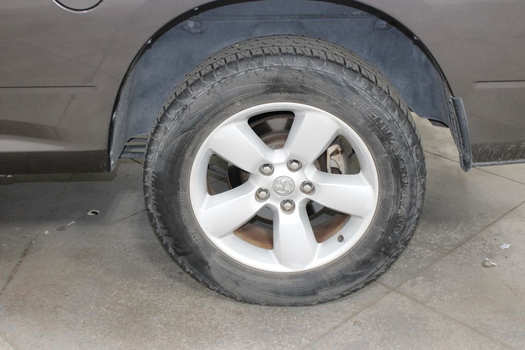 Used 2015 RAM 1500 Express RWD image 52