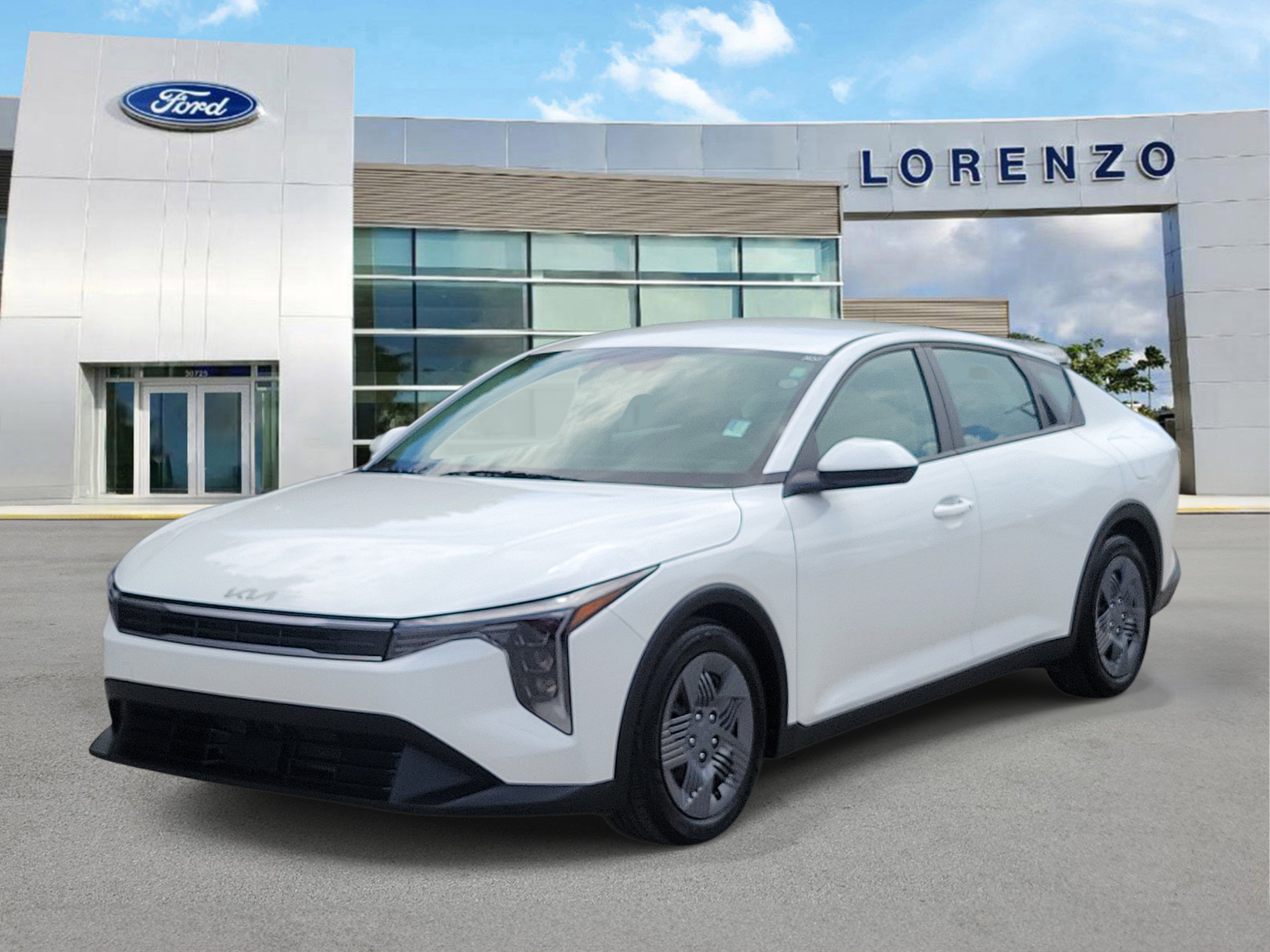 Used 2025 Kia K4 FWD image 1
