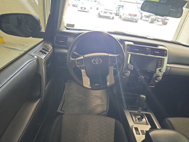 Used 2021 Toyota 4Runner SR5 AWD/4WD image 12