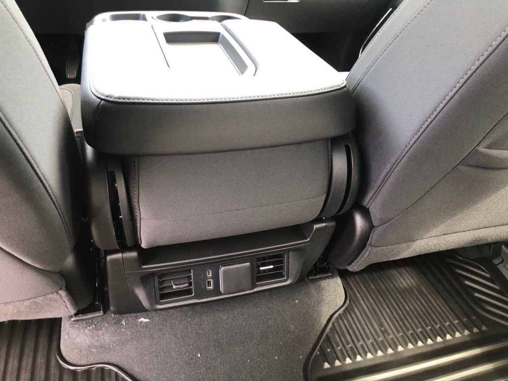 New 2025 GMC Sierra 1500 Elevation image 39