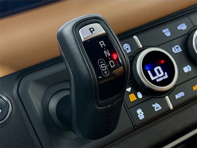 Certified 2023 Land Rover Defender 110 X-Dynamic SE image 19