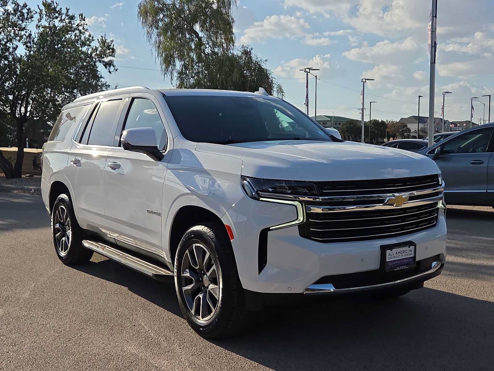 Used 2024 Chevrolet Tahoe LT w/ Luxury Package RWD video 2