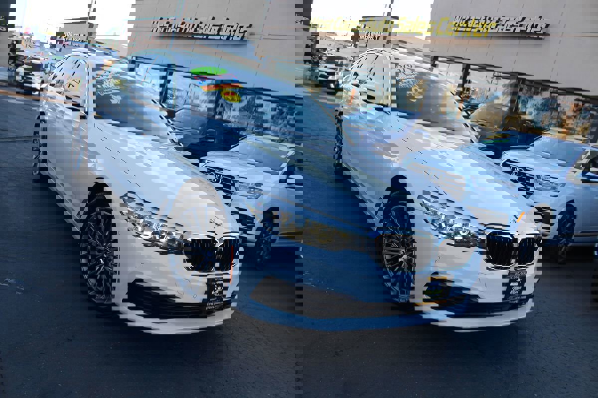 Used 2019 BMW 530i xDrive image 39