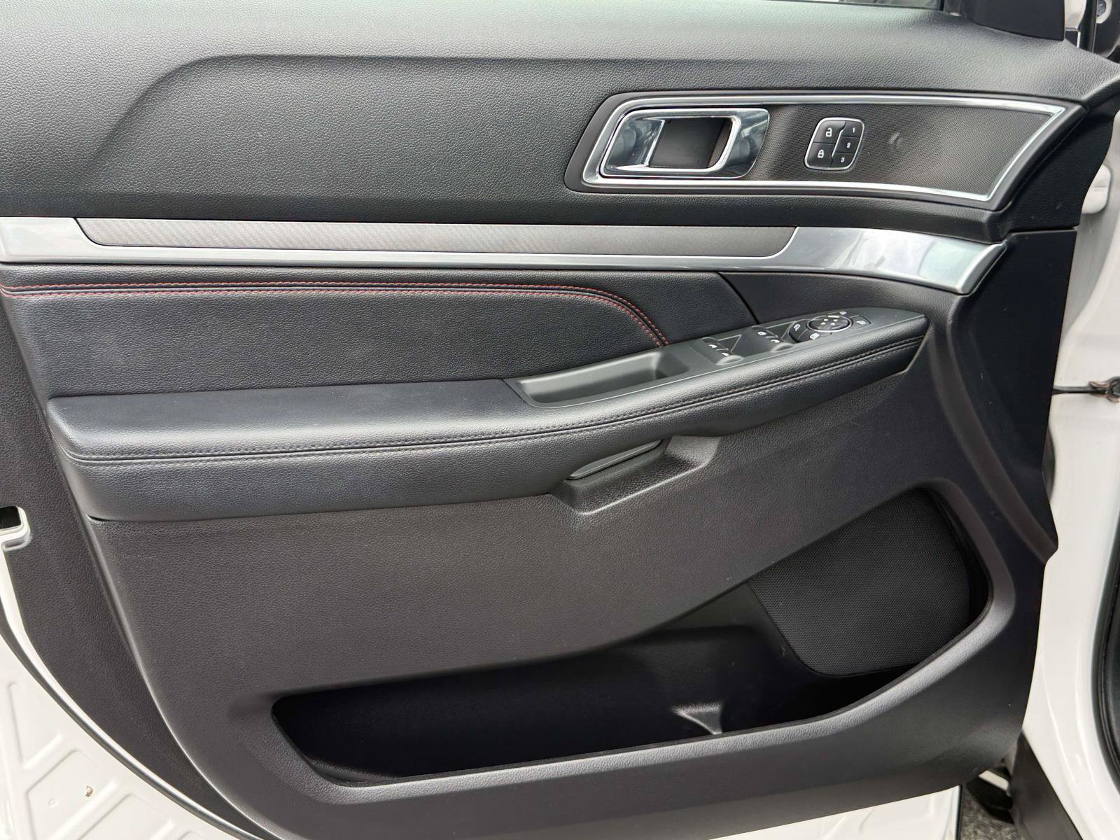 Certified 2019 Ford Explorer Sport w/ Equipment Group 401A AWD/4WD image 23