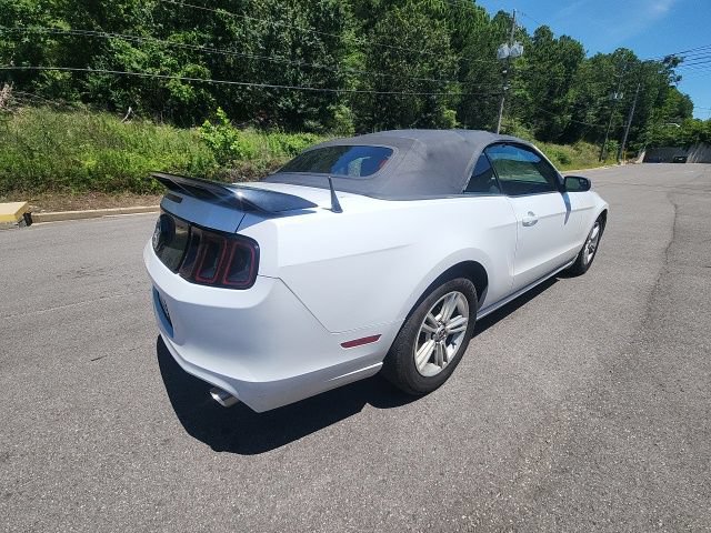 Used 2014 Ford Mustang Convertible RWD image 3